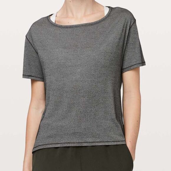 Lululemon Fall In Place Short Sleeve - Picture 4 of 7
